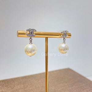 No.2738-Chanel Coco Mark with Pearl Earrings