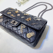 将图片加载到图库查看器，No.3077-Chanel Limited Lucky Charm Reissue 2.55 Flap Bag
