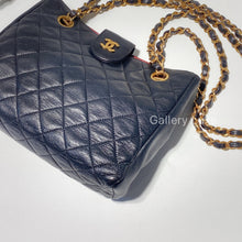 Load image into Gallery viewer, No.2463-Chanel Vintage Lambskin Shoulder Bag
