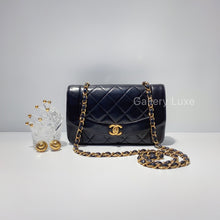 将图片加载到图库查看器，No.2182-Chanel Vintage Lambskin Diana Bag 22cm
