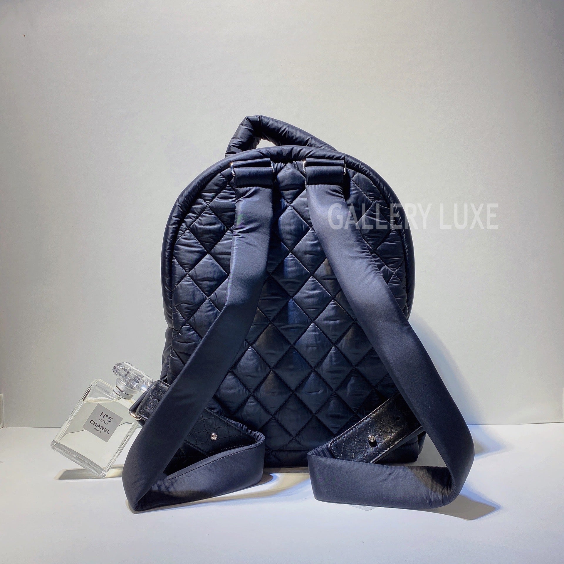 No.3072-Chanel Nylon Coco Cocoon Backpack – Gallery Luxe