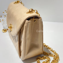 Load image into Gallery viewer, No.2155-Chanel Vintage Lambskin Flap Bag
