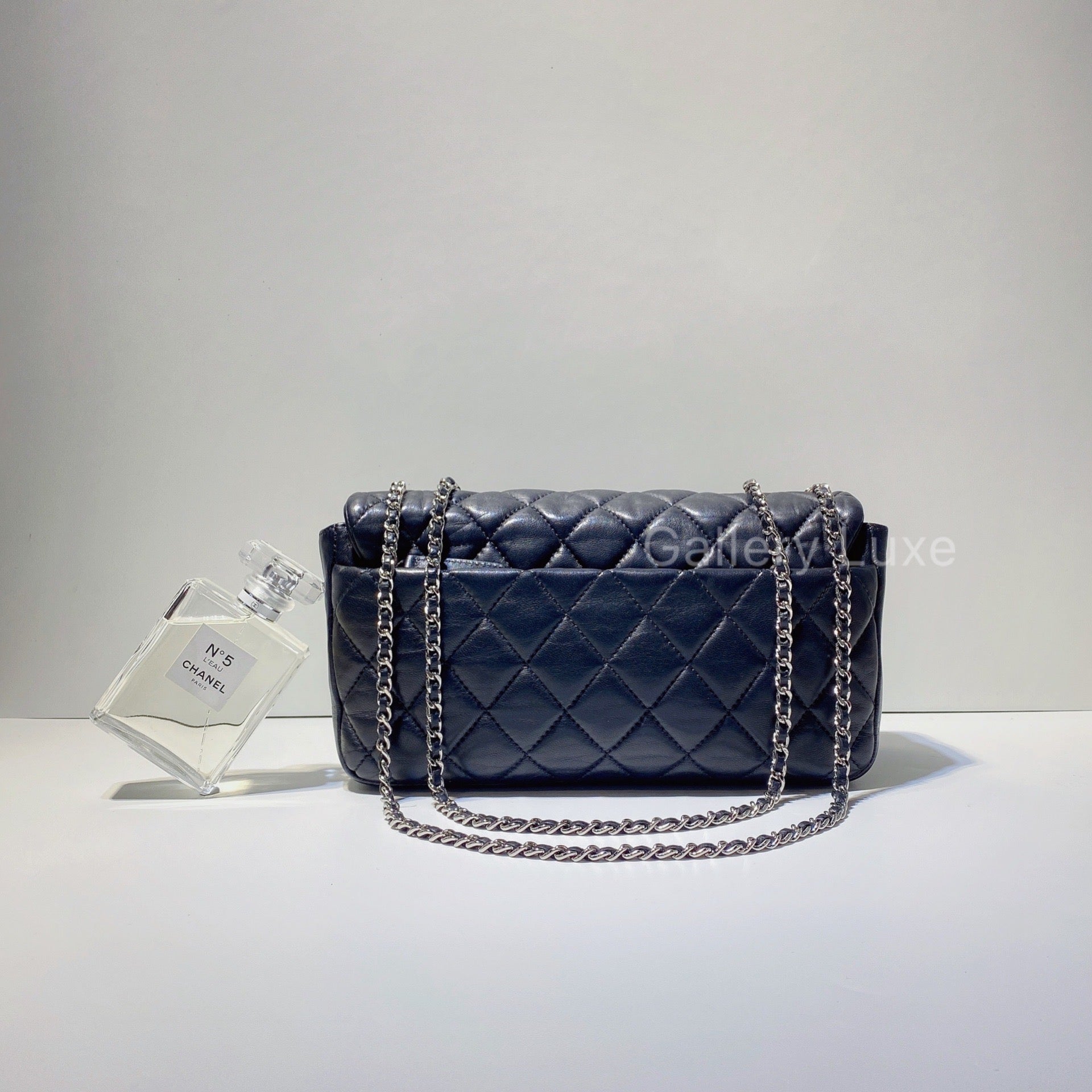 No.2754-Chanel Lambskin Coco Rain Flap Bag – Gallery Luxe