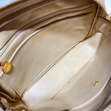 将图片加载到图库查看器，No.2217-Chanel Vintage Lambskin Shoulder Bag
