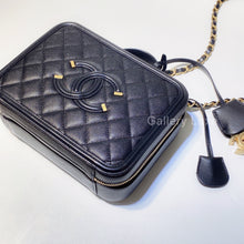 Load image into Gallery viewer, No.2759-Chanel Caviar Medium CC Filigree Vanity Case
