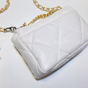 No.3090-Chanel 19 Small Handbag