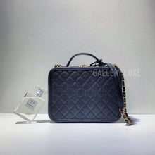 Load image into Gallery viewer, No.3078-Chanel Caviar Large CC Filigree Vanity Case (Unused / 未使用品)
