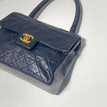 Load image into Gallery viewer, No.2049-Chanel Vintage Top Handle Handbag
