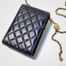 Load image into Gallery viewer, No.3095-Chanel Lambskin Pearl Crush Phone Holder With Chain (Unused / 未使用品)
