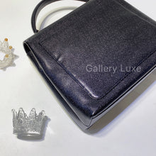 Load image into Gallery viewer, No.2611-Chanel Vintage Caviar Kelly Handle Bag
