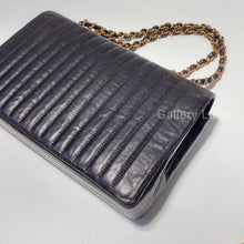Load image into Gallery viewer, No.2469-Chanel Vintage Lambskin Flap Bag
