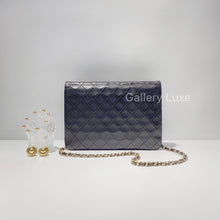 Load image into Gallery viewer, No.2472-Chanel Vintage Lambskin Shoulder Bag
