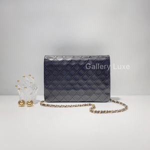 No.2472-Chanel Vintage Lambskin Shoulder Bag