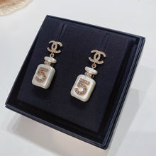 将图片加载到图库查看器，No.3680-Chanel Crystal Perfume Bottle Earrings (Brand New / 全新貨品)
