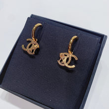 Charger l&#39;image dans la galerie, No.3644-Chanel Gold Metal Coco Mark Earrings (Brand New / 全新貨品)
