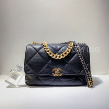 Load image into Gallery viewer, No.3065-Chanel 19 Maxi Handbag
