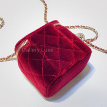 Load image into Gallery viewer, No.2769-Chanel Pearl Crush Clutch With Chain
