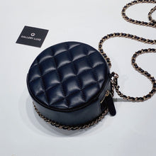 Load image into Gallery viewer, No.3493-Chanel Running Chain Clutch With Chain
