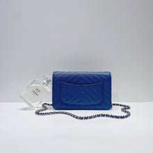 Load image into Gallery viewer, No.3615-Chanel Chevron Classic Wallet On Chain
