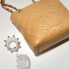 Load image into Gallery viewer, No.2487-Chanel Vintage Caviar PST
