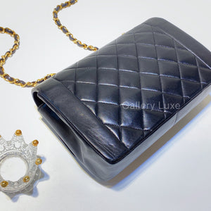 No.2784-Chanel Vintage Lambskin Diana Bag 25cm