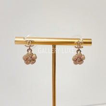 Load image into Gallery viewer, No.2596-Chanel Classic CC with Flower Earrings
