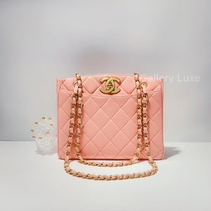 No.2425-Chanel Vintage Turn-Lock Shoulder Bag