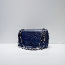 Load image into Gallery viewer, No.3607-Chanel Caviar Timeless CC Flap Bag
