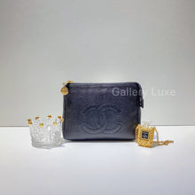 Load image into Gallery viewer, No.2779-Chanel Vintage Caviar Small Pouch
