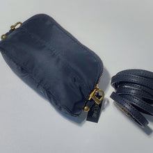 將圖片載入圖庫檢視器 No.2586-Celine Vintage Nylon Mini Bag
